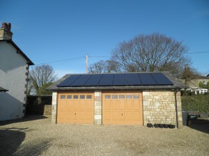 16 x Hyundai 245W solar panels