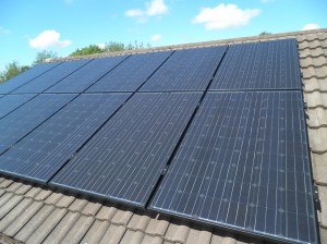 16 x Hyundai 245W solar panels