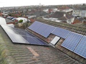 16 x Winaico 250W solar panels