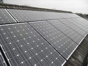 16 x 245W Hyundai solar panels
